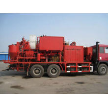 Semi-automatic slurry cementing cement truck for oilfield